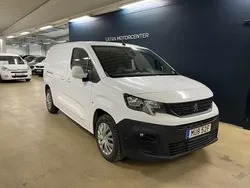 Vit Begagnad 2019 Peugeot Partner Minibuss | 189 900 kr (Lite dyr)