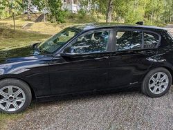 Svart Begagnad 2012 BMW 116 Halvkombi | 70 000 kr (Bra pris)