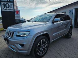 Grå (grå metallic) Begagnad 2014 Jeep Grand Cherokee Overland SUV | 219 000 kr (Lite dyr)