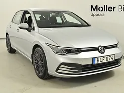 Silver Begagnad 2021 VW Golf VIII Halvkombi | 194 900 kr (Marknadspris)