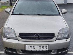 Grå Begagnad 2003 Opel Vectra Sedan | 16 500 kr (Superpris)