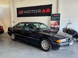 Blå Begagnad 2000 BMW 740 Sedan | 89 000 kr