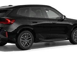 Svart (black sapphire metallic) Ny 2025 BMW X1 Shadowline SUV | 595 000 kr (Dyr)