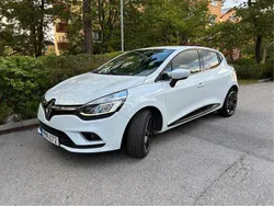 Vit Begagnad 2019 Renault Clio IV Intens Halvkombi | 89 000 kr (Marknadspris)
