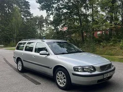 Grå Begagnad 2003 Volvo V70 Kombi | 22 000 kr (Marknadspris)