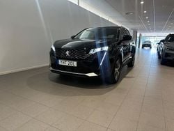 Svart Begagnad 2021 Peugeot 3008 Allure SUV | 269 500 kr (Marknadspris)