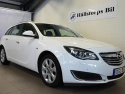 Vit Begagnad 2014 Opel Insignia Kombi | 79 900 kr (Marknadspris)