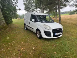 Vit Begagnad 2013 Fiat Doblò Minibuss | 45 000 kr (Lite dyr)