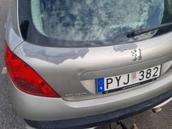Grå Begagnad 2008 Peugeot 207 Halvkombi | 20 000 kr (Bra pris)