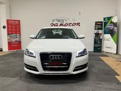 Vit Begagnad 2012 Audi A3 Sportback Attraction Halvkombi | 74 900 kr (Marknadspris)