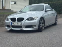 Grå Begagnad 2007 BMW 335 Comfort Edition Sportkupé | 139 995 kr (Bra pris)