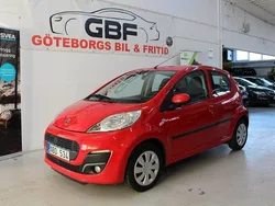 Röd Begagnad 2012 Peugeot 107 Halvkombi | 44 900 kr (Marknadspris)