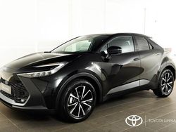 Svart Ny 2025 Toyota C-HR+ Style SUV | 383 900 kr