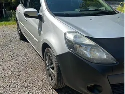 Silver Begagnad 2012 Renault Clio GrandTour Kombi | 28 000 kr (Marknadspris)