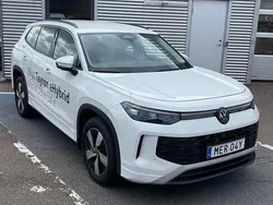 Vit (pure white) Begagnad 2025 VW Tayron Life SUV | 545 000 kr