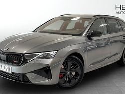 Grå (grey) Begagnad 2025 Skoda Octavia RS Kombi | 389 900 kr