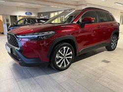 Röd Begagnad 2024 Toyota Corolla Cross SUV | 359 900 kr (Bra pris)