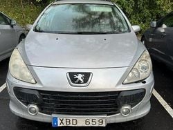 Grå Begagnad 2006 Peugeot 307 Kombi | 2 800 kr (Superpris)