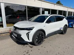 Vit Begagnad 2024 Renault Scénic Esprit Alpine Minibuss | 549 900 kr (Marknadspris)