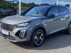 Grå Begagnad 2024 Peugeot 2008 GT SUV | 284 500 kr (Marknadspris)
