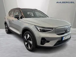 Grå Begagnad 2023 Volvo XC40 Ultimate SUV | 499 500 kr