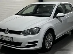 Vit Begagnad 2014 VW Golf VII Halvkombi | 89 900 kr (Marknadspris)