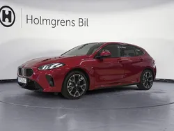 Röd Begagnad 2025 BMW 120 M Sport Halvkombi | 388 800 kr