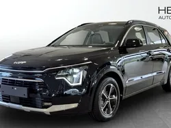 Svart (black) Ny 2025 Kia Niro SUV | 363 425 kr