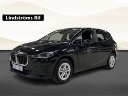 Svart Begagnad 2024 BMW 225 Kombi | 349 900 kr