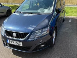 Blå Begagnad 2014 Seat Alhambra Minibuss | 135 000 kr (Marknadspris)