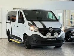 Vit Begagnad 2016 Renault Trafic Van | 179 999 kr