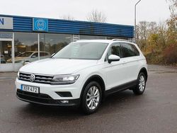 Vit Begagnad 2018 VW Tiguan SUV | 205 800 kr (Marknadspris)