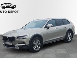 Ljusbrun Begagnad 2018 Volvo V90 CC Plus Kombi | 174 900 kr (Lite dyr)