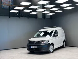 Vit Begagnad 2022 VW Caddy Minibuss | 219 900 kr (Marknadspris)