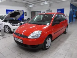 Röd Begagnad 2005 Ford Fiesta S Halvkombi | 39 400 kr (Lite dyr)