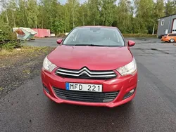 Röd Begagnad 2011 Citroën C4 Halvkombi | 65 000 kr (Marknadspris)