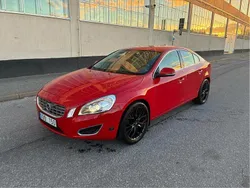 Röd Begagnad 2012 Volvo S60 Summum Sedan | 49 500 kr (Superpris)