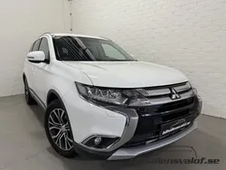Vit Begagnad 2015 Mitsubishi Outlander SUV | 119 900 kr (Marknadspris)
