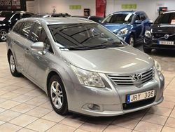 Ljusgrå Begagnad 2009 Toyota Avensis Business Edition Kombi | 32 900 kr (Marknadspris)