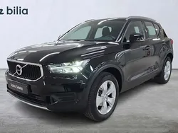 Svart Begagnad 2022 Volvo XC40 Momentum SUV | 269 000 kr (Bra pris)