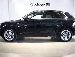 Brilliantsvart Begagnad 2020 Audi Q5 Competition SUV | 379 000 kr (Bra pris)