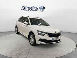 Vit Begagnad 2023 Skoda Kamiq Ambition SUV | 179 900 kr (Bra pris)