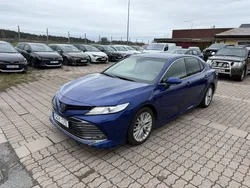 Mörkblå Begagnad 2020 Toyota Camry Sedan | 279 900 kr