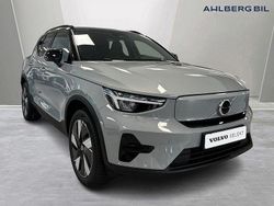 Grå Begagnad 2023 Volvo XC40 Core SUV | 404 500 kr