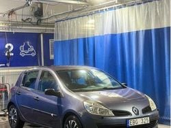 Blå Begagnad 2008 Renault Clio R.S. Halvkombi | 23 500 kr (Bra pris)
