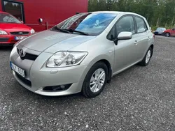 Silver Begagnad 2008 Toyota Auris Halvkombi | 49 500 kr (Marknadspris)