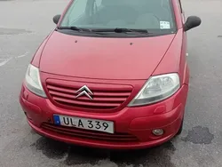 Röd Begagnad 2004 Citroën C3 Halvkombi | 15 000 kr (Bra pris)