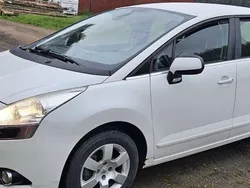 Vit Begagnad 2009 Peugeot 5008 Minibuss | 50 000 kr (Marknadspris)