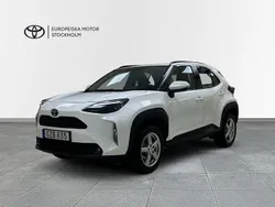 Vit Begagnad 2023 Toyota Yaris Cross Active SUV | 274 900 kr (Marknadspris)