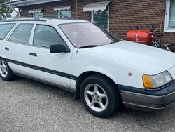 Vit Begagnad 1989 Ford Taurus Kombi | 39 900 kr